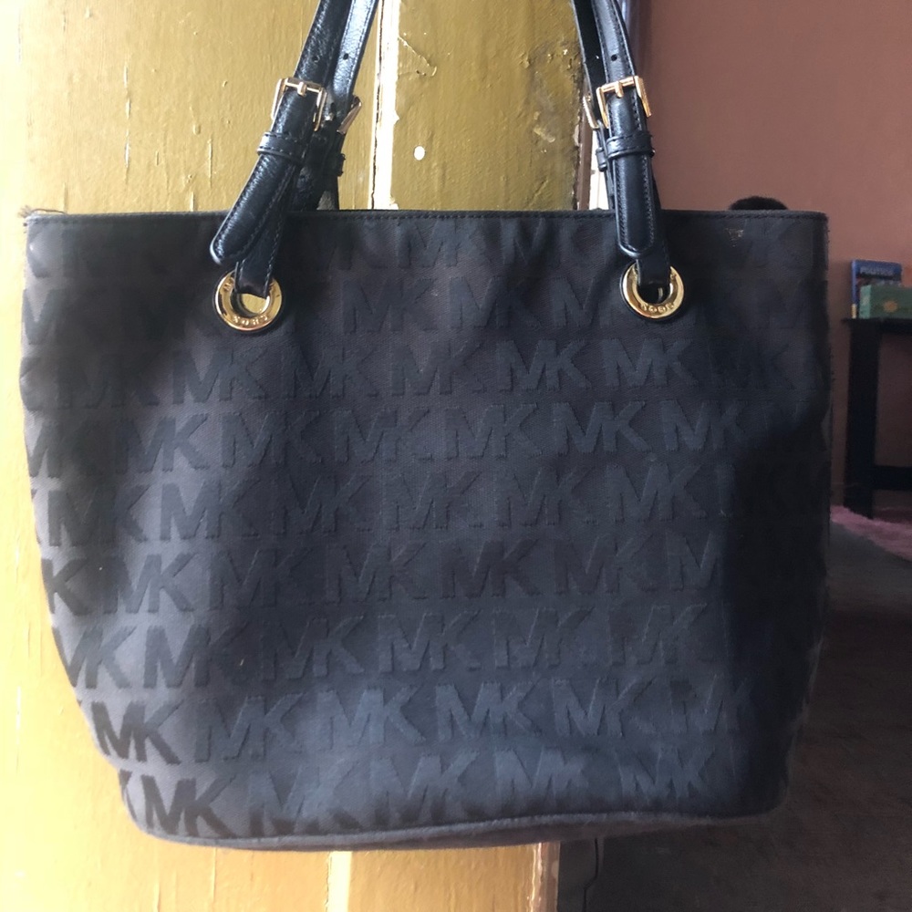 Black Michael Kors Tote